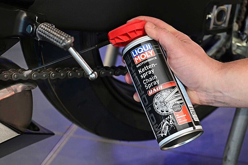 Motorbike Chain Spray Race