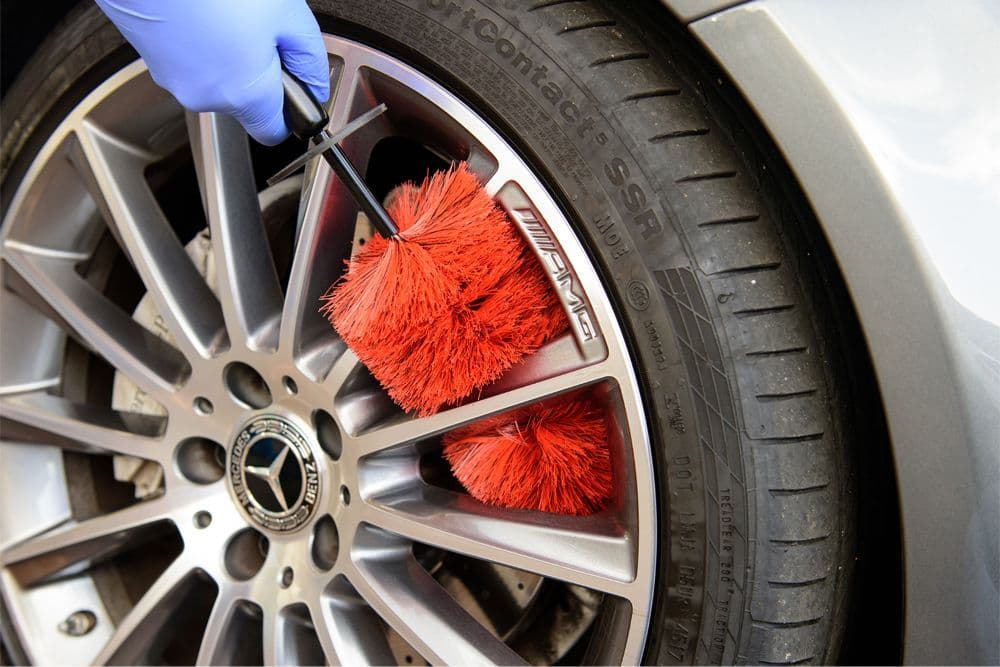 Ultimate Extra Long Alloy Wheel Brush