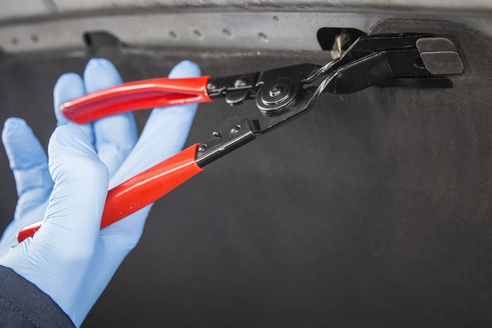 CAR DOOR PANEL AND TRIM REMOVAL PLIERS